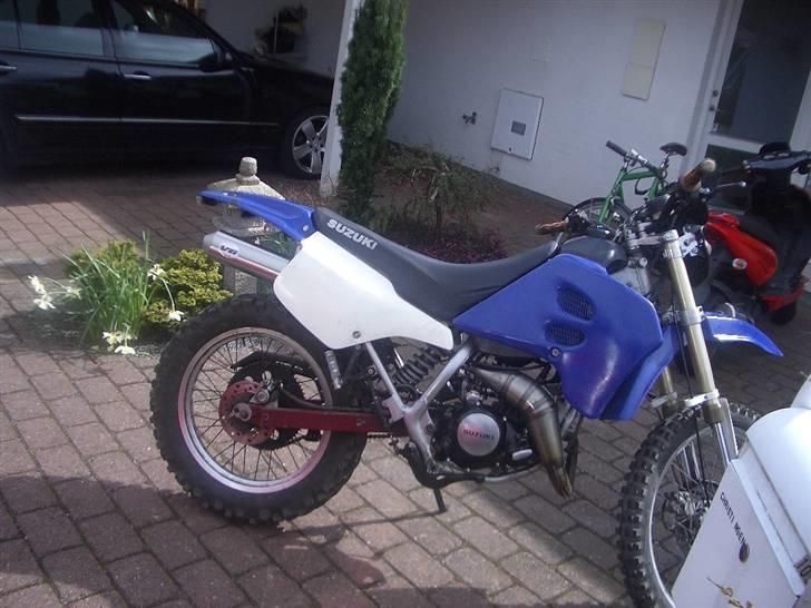 Suzuki RMX LC DD - BYTTET TIL 9K - så kom skjoldene også på :) billede 18