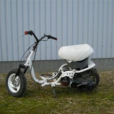 Yamaha jog as  solgt