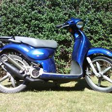 Aprilia Scarabeo Racing