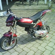 Suzuki Street Magic **Solgt**