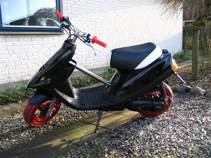 Yamaha Jog Solgt  billede 1