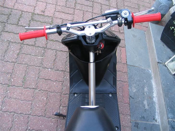 Yamaha Jog Solgt  billede 7