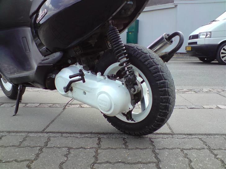 Aprilia sonic byttet - nyt taget mandag d 26-05-08 billede 3