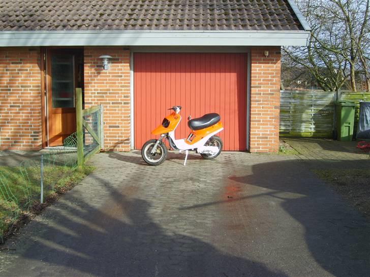 MBK Booster (SOLGT) billede 1