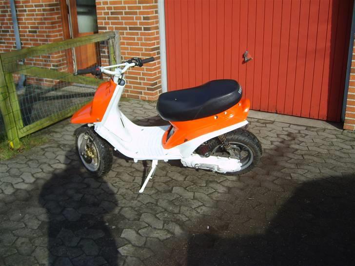 MBK Booster (SOLGT) billede 4