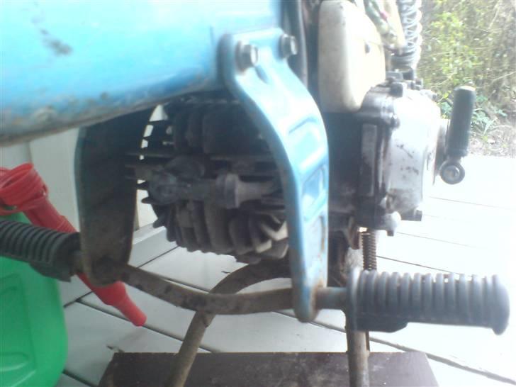 Suzuki FZ50 - Cylinder. billede 2