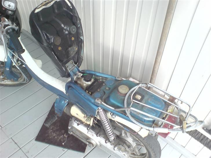 Suzuki FZ50 - Tanken. billede 5