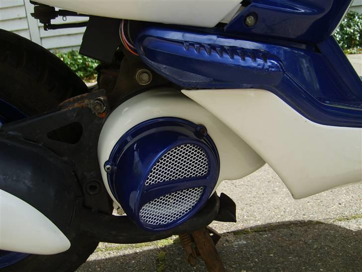 Aprilia Sonic SMADRET - gitter i trynen billede 2