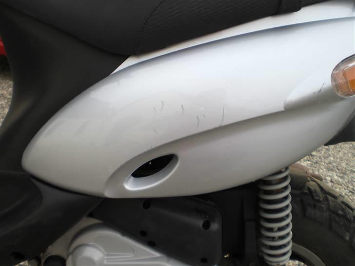 Gilera Stalker - SOLGT! - Venstre bagskjold, ridser.    -   SÆLGES billede 8