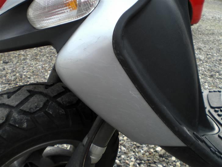 Gilera Stalker - SOLGT! - Frontskjold, venstre side, ridser.    -   SÆLGES billede 9