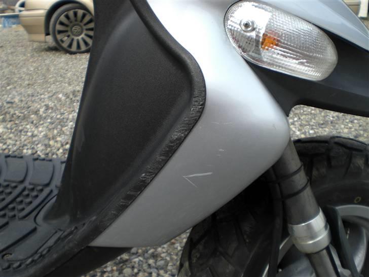 Gilera Stalker - SOLGT! - Frontskjold, højre side, ridser.   -   SÆLGES billede 10