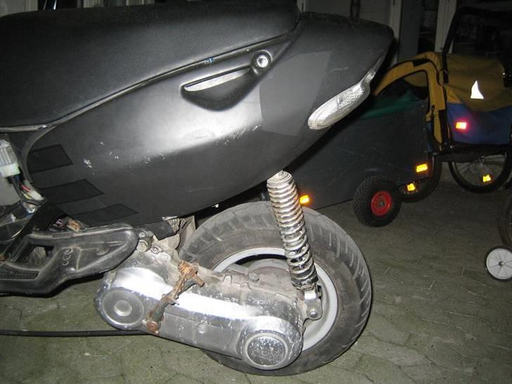 Aprilia Sonic Solgt for 3500kr. - Efter Spasserne havde valgt at Stjæle den :(:( billede 7