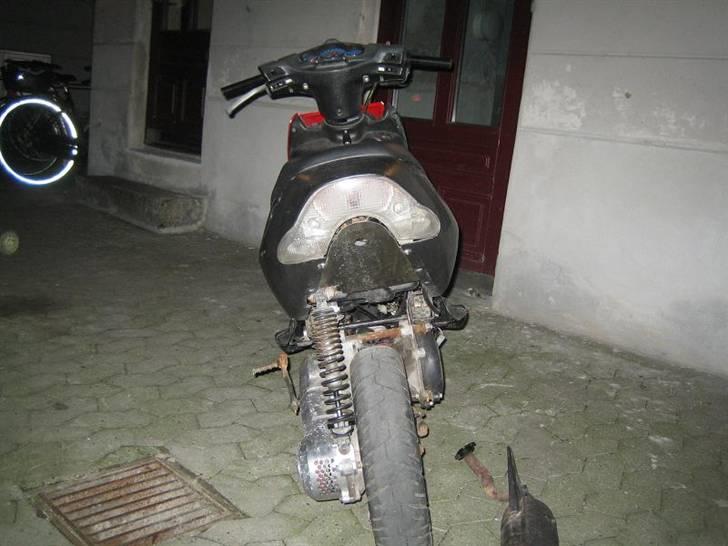 Aprilia Sonic Solgt for 3500kr. - Efter Spasserne havde valgt at Stjæle den :(:( billede 11