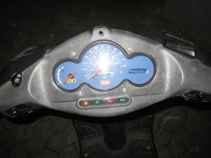 Aprilia Sonic Solgt for 3500kr. - Efter Spasserne havde valgt at Stjæle den :(:( billede 12