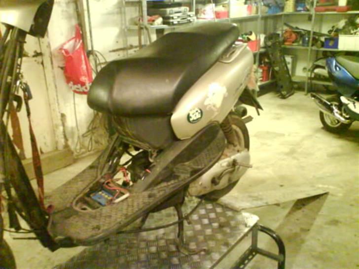 Yamaha neos byttet billede 8