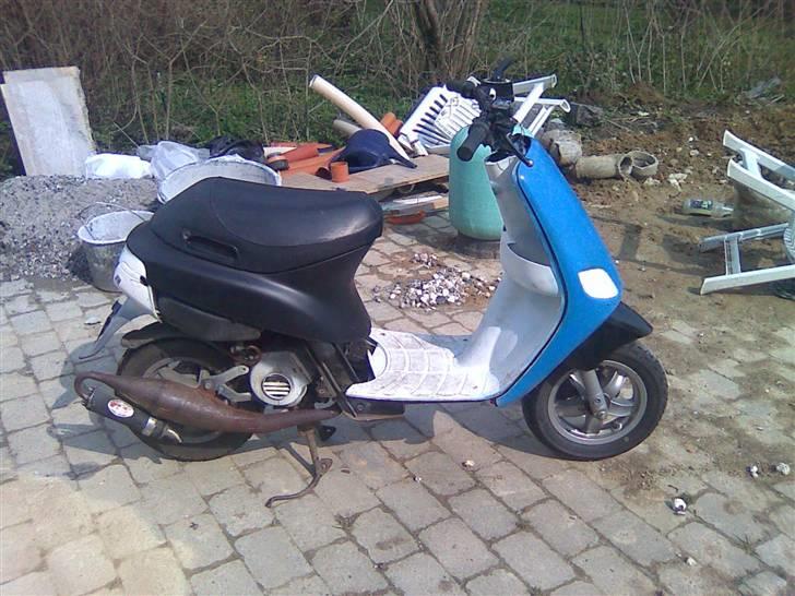 Piaggio Old Zip (NYE BILLEDER) - Fra siden (mangler sideskjolde) har dem ;) billede 2