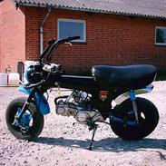 Honda Dax st50