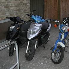 Suzuki fz50