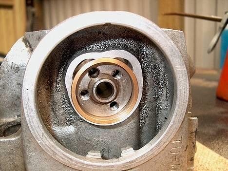 Honda CD 50 - De speciale messingbøsninger til knasten. Det er min onkel der har lavet dem. billede 4