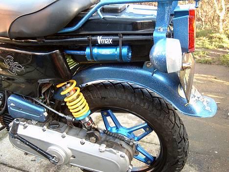 Suzuki FZ50 - Gas dæmper & Indsugningsforstærker billede 7