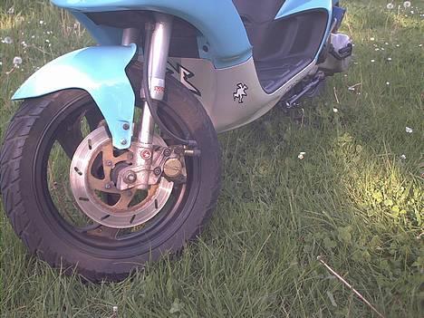 Piaggio NRG  SOLGT - Var over på marken og tage billeder..  billede 6