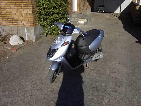 Aprilia sonic (SOLGT) billede 2