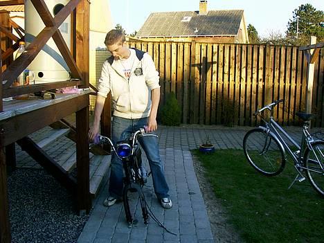 Suzuki fz50 solgt for 700kr - ja som den r nu ;D billede 1