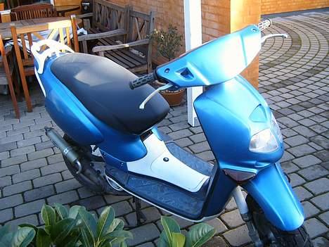 Aprilia Rally (ice-look) billede 4