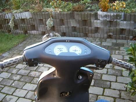 Aprilia Rally (ice-look) billede 5