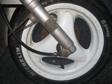 Yamaha Neo´s (Solgt) - Blå ventil hætte billede 9