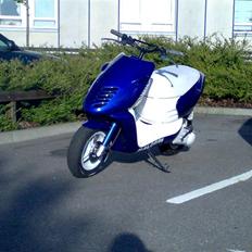 Aprilia sonic the blue king