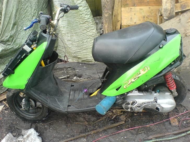 Yamaha jog BYTTET billede 4