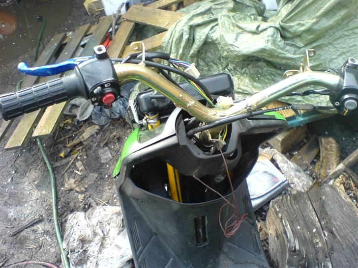 Yamaha jog BYTTET billede 8