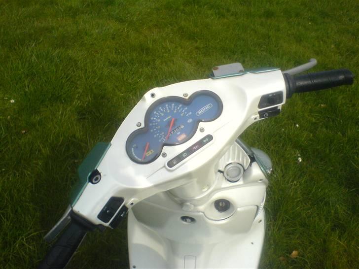 Aprilia Sonic (SOLGT) billede 8