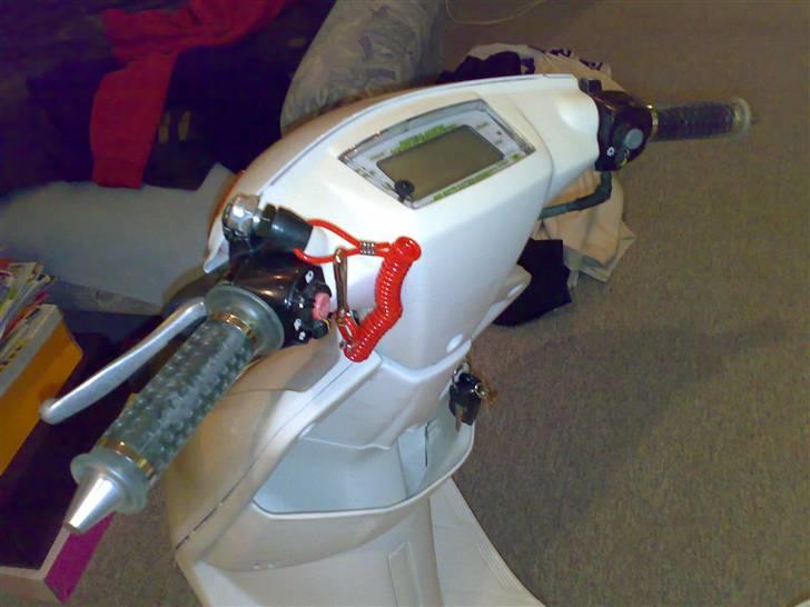 Yamaha Jog FS *SOLGT* billede 8