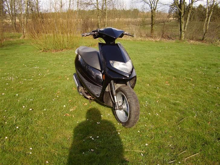 Suzuki estilete SOLGT billede 1