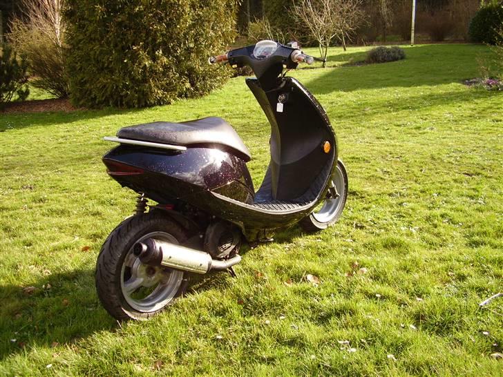 Suzuki estilete SOLGT billede 4