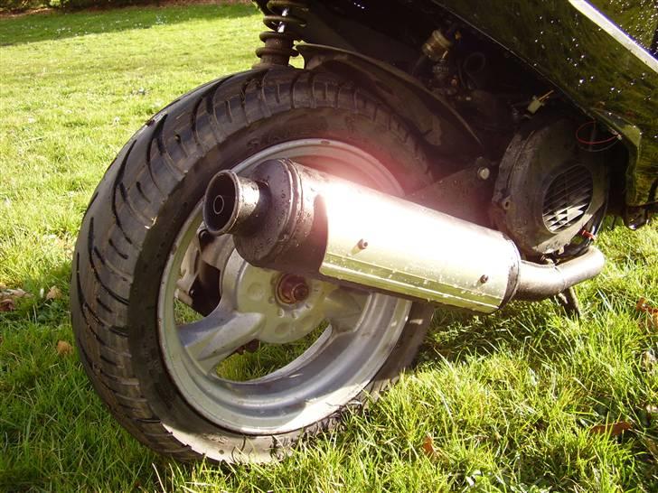 Suzuki estilete SOLGT billede 5