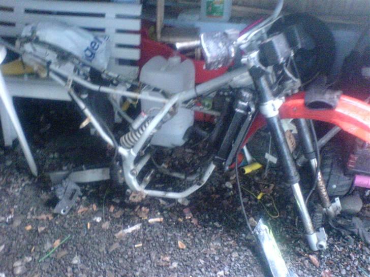 Aprilia aprilia rx dd. solgt - reserve stel billede 9