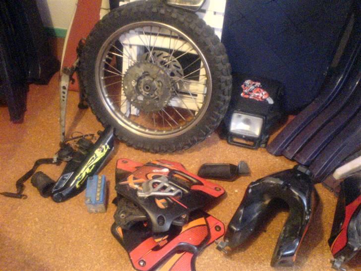 Aprilia aprilia rx dd. solgt - nogle reserve dele billede 10