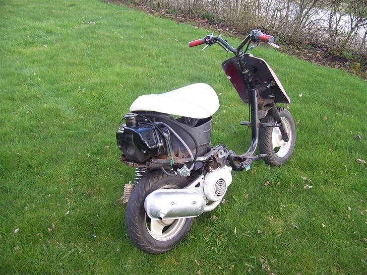 Yamaha Jog Solgt billede 3