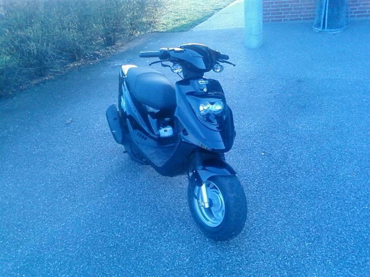 PGO hot 50  ( Solg 6.000kr ) billede 2