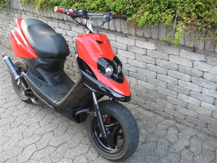 Yamaha bws ng "MHR" SOLGT :( <33 - den ser lidt lyserød ud på billederne men den er ferarri rød :p billede 2