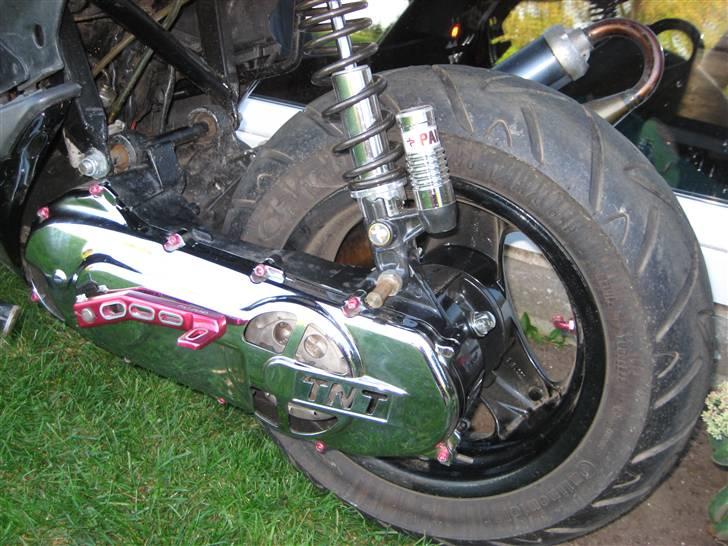 Yamaha bws ng "MHR" SOLGT :( <33 - den ser lidt lyserød ud på billederne men den er ferarri rød :p billede 4