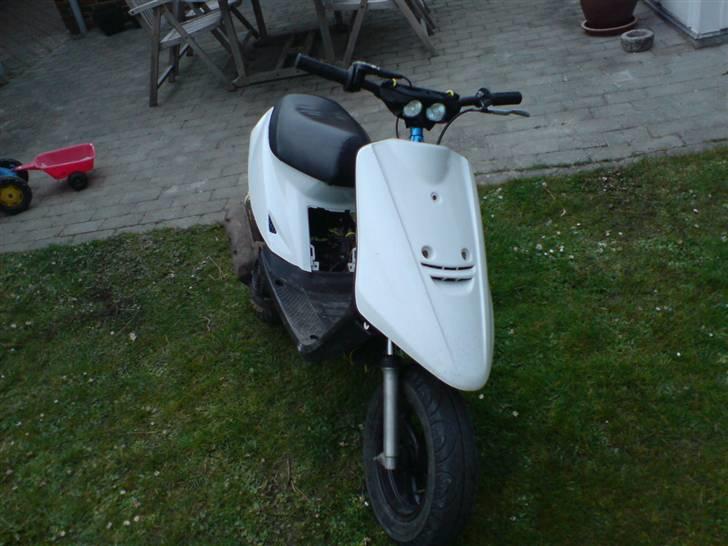 Yamaha Jog ( SOLGT ) ! billede 2