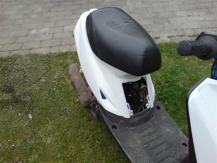 Yamaha Jog ( SOLGT ) ! billede 9