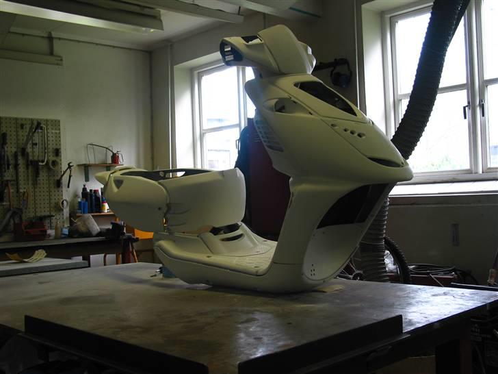 Aprilia sonic GP EU/2 SOLGT - maler prosjekt billede 4