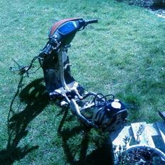 Yamaha jog AC ( solgt 7.000kr )