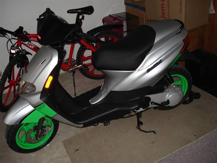 Derbi Atlantis Bullet billede 3