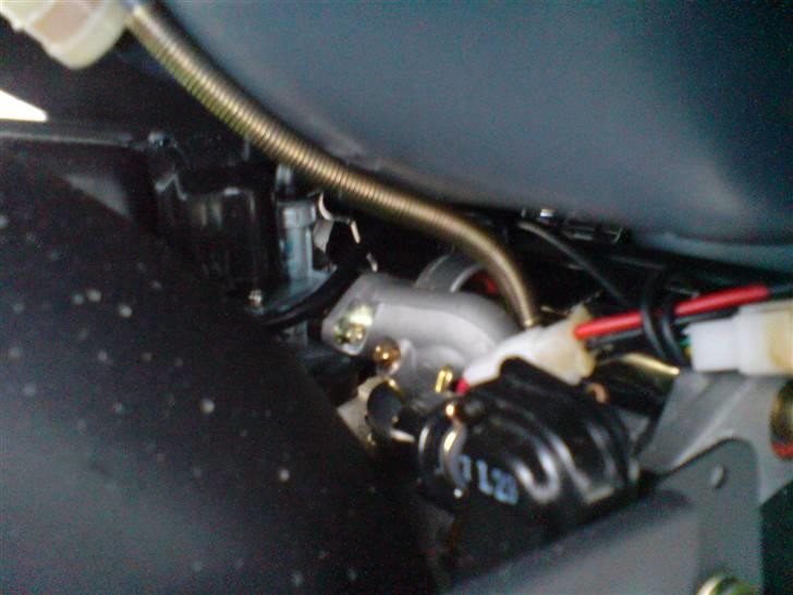 PGO Hot 50 "Kørt ned" billede 9